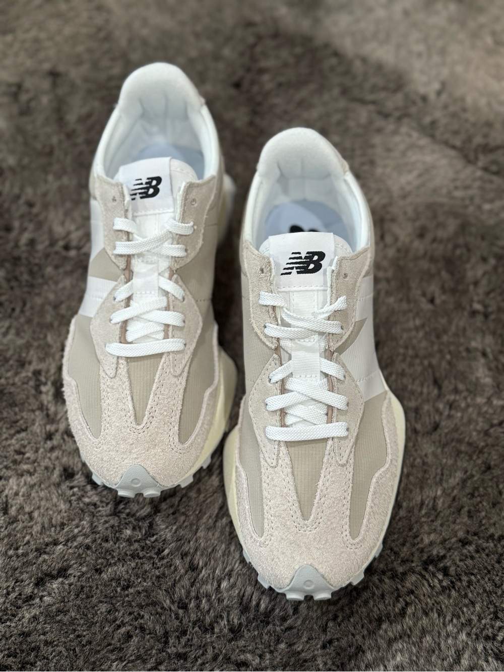 Women’s new balance 327 sneakers - Picture 2 of 5